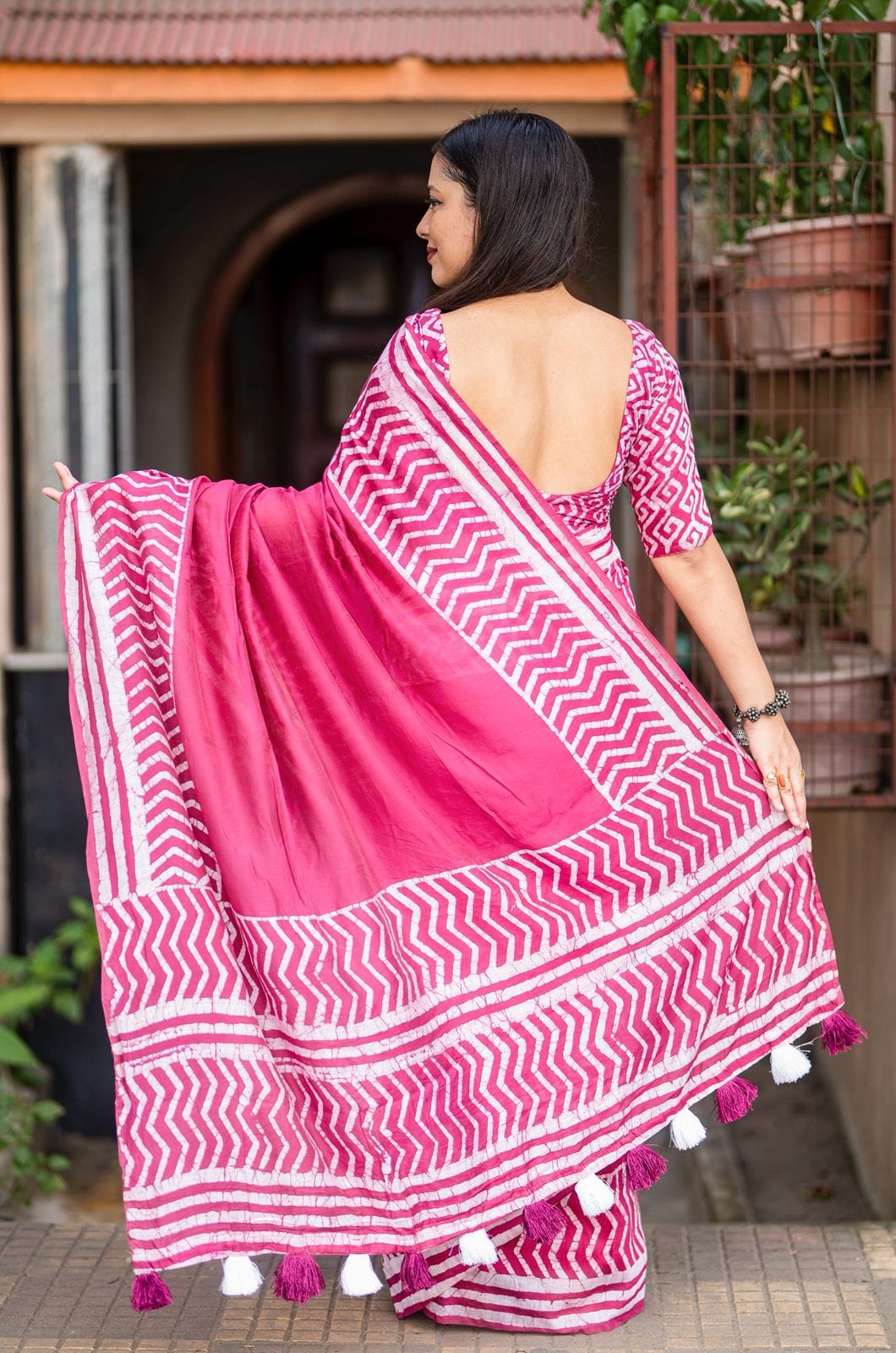 Sequins Work Tusser Linen Designer Saree